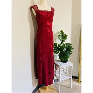 Victoria Secret • vintage 80s gold label maroon dress